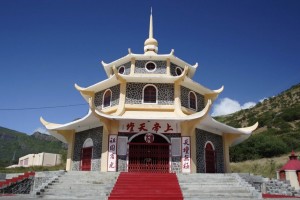 7-pagoda_thien_thane